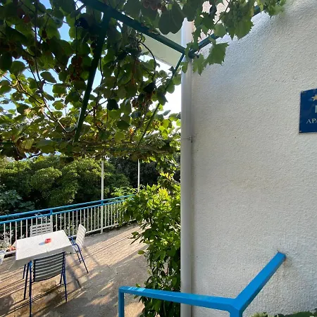 Jarmila 아파트 오미스